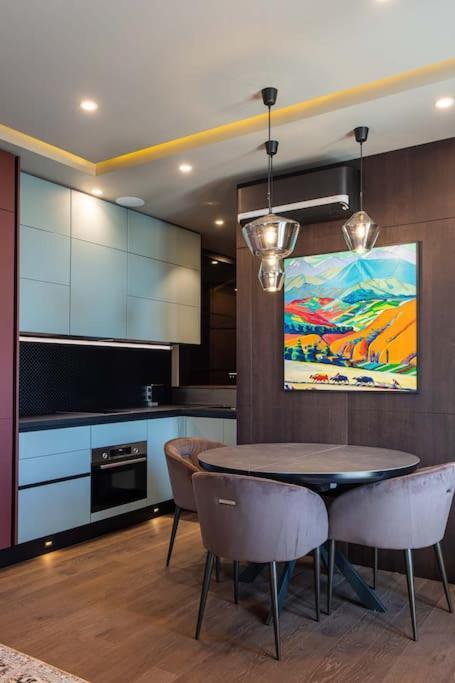 Luxury Apartment In The Superb Location Chisinau Exterior foto